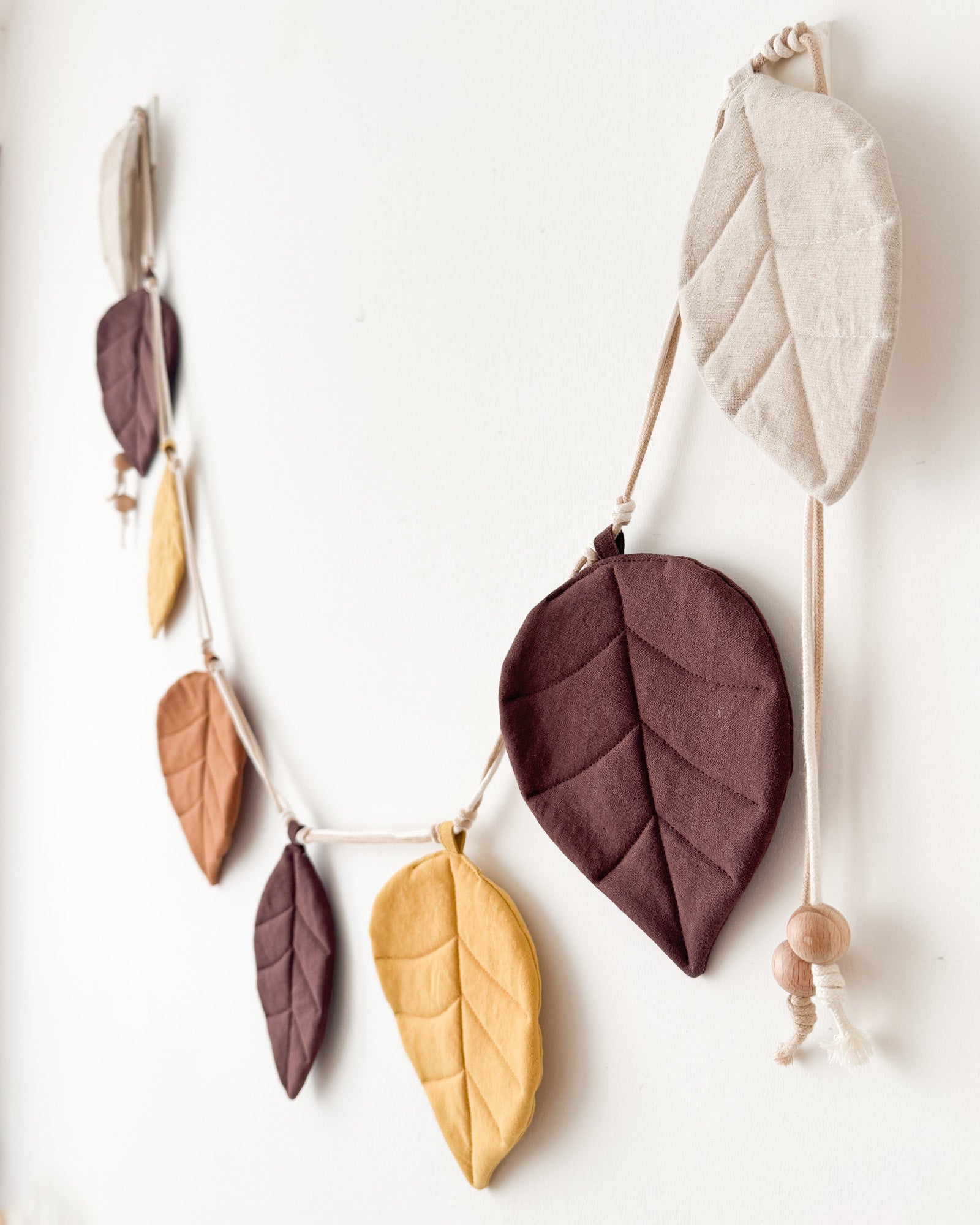 MILA Leaf Garland | Choco