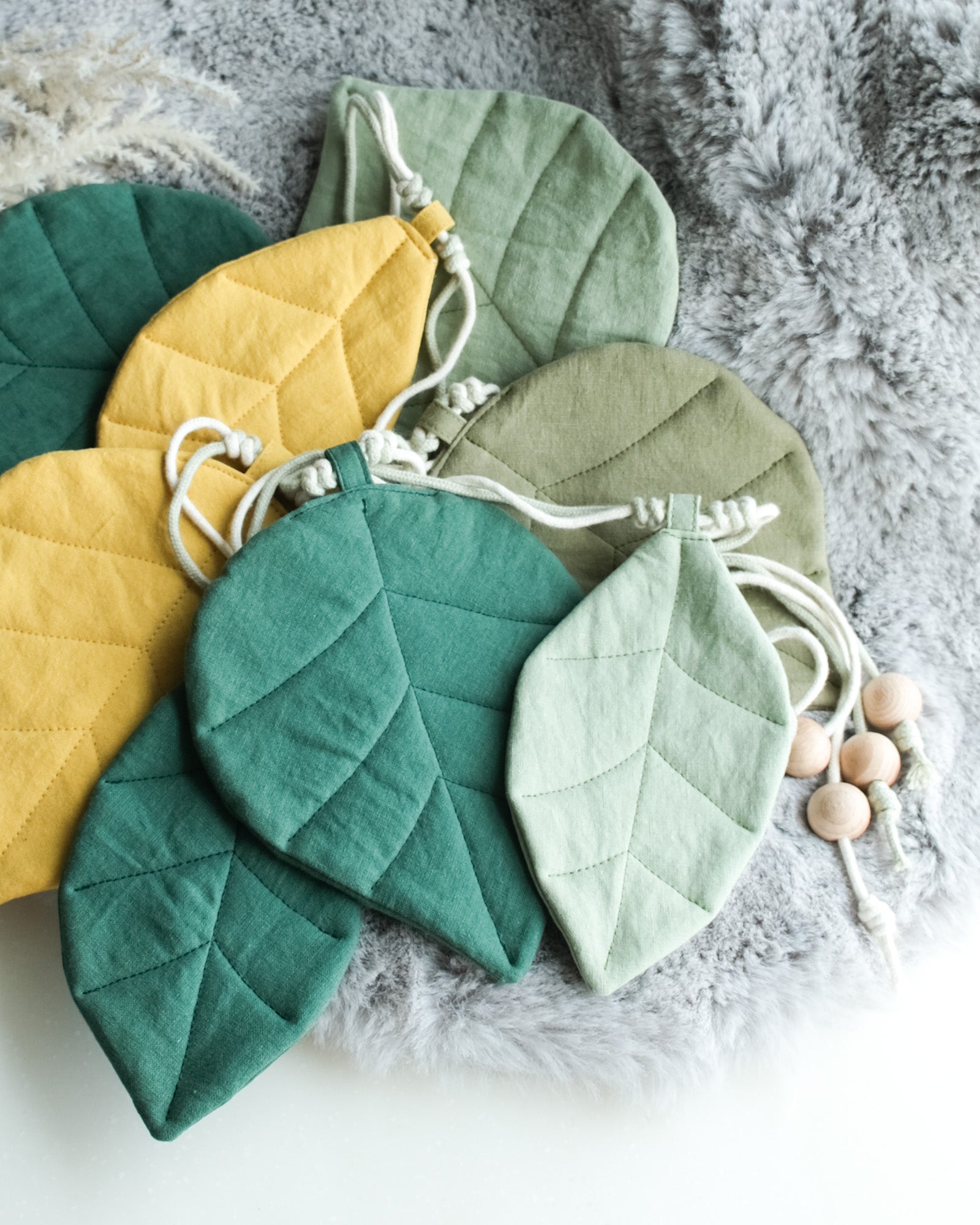 MILA Leaf Garland | Willow