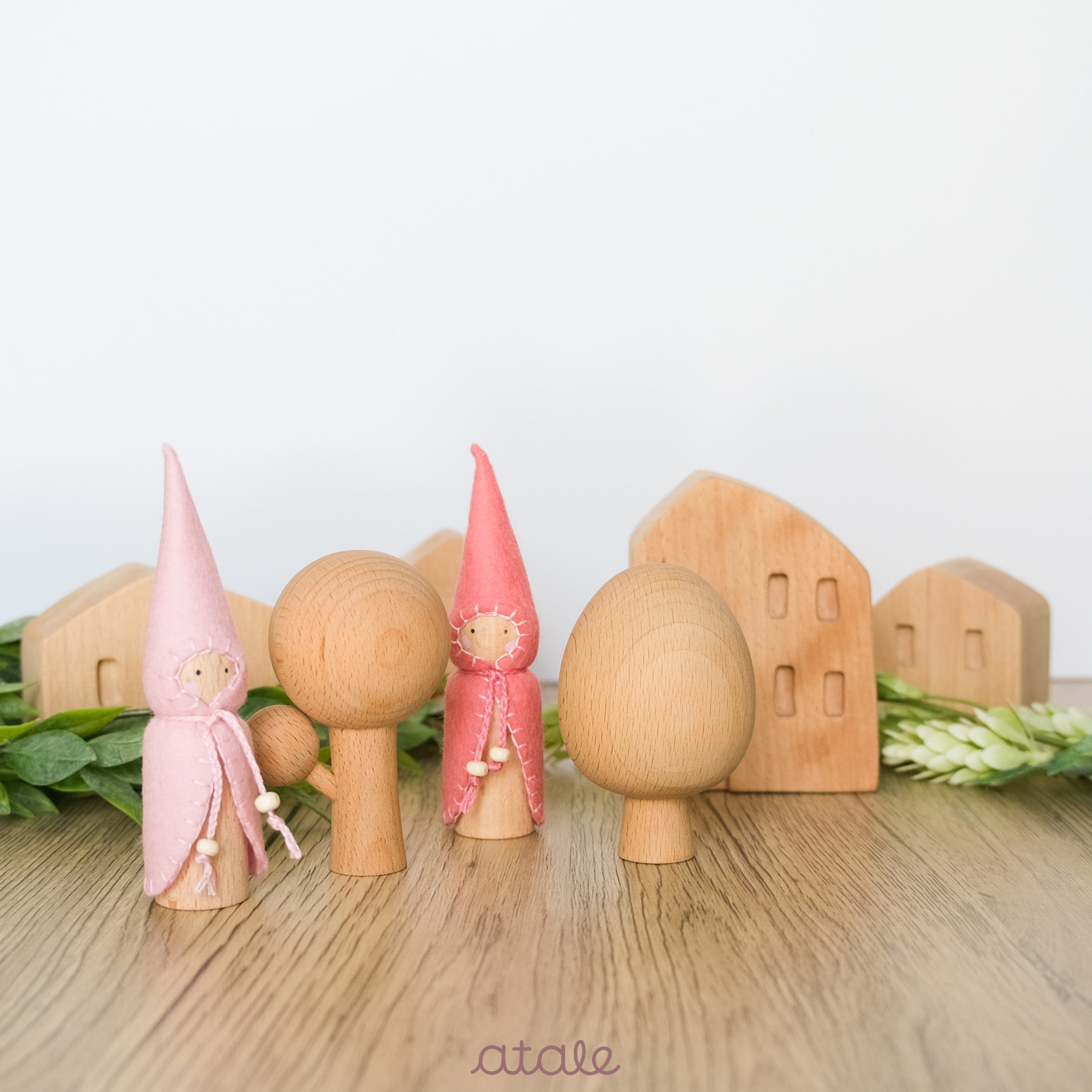 Rounded Wooden Trees Set